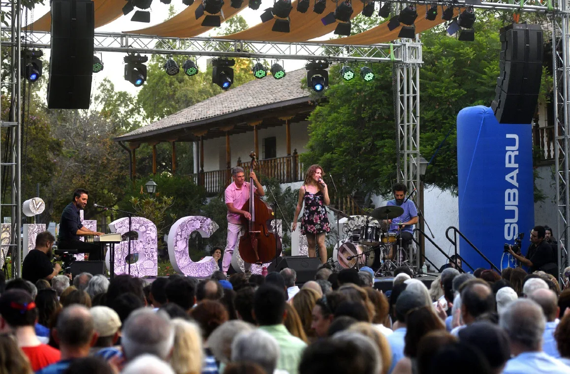 Subaru auto oficial del Festival de Jazz Vitacura​